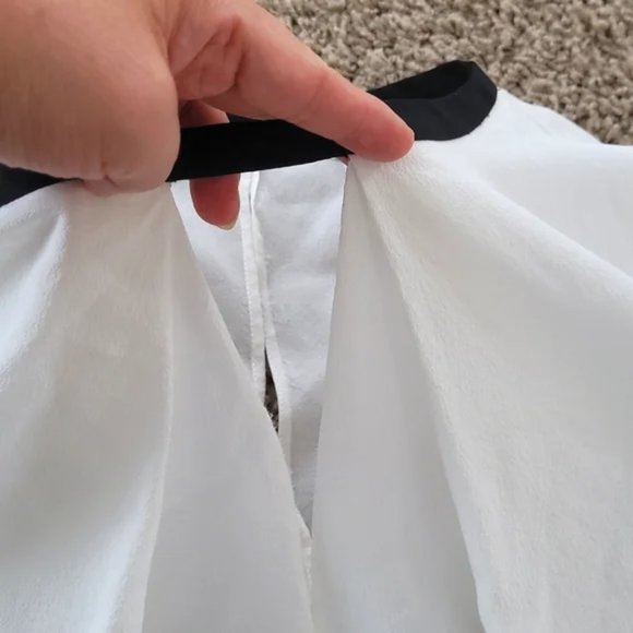 Club Monaco 100% Silk White Blouse Long Sleeves Size M - Picture 5 of 12